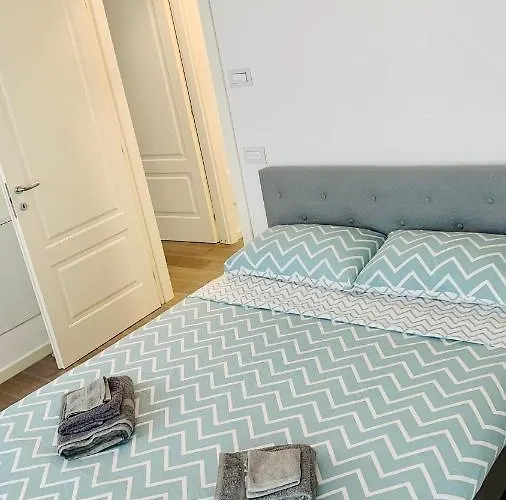 Bocconi-navigli 10 * Milano
